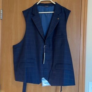 Men’s vest with tags